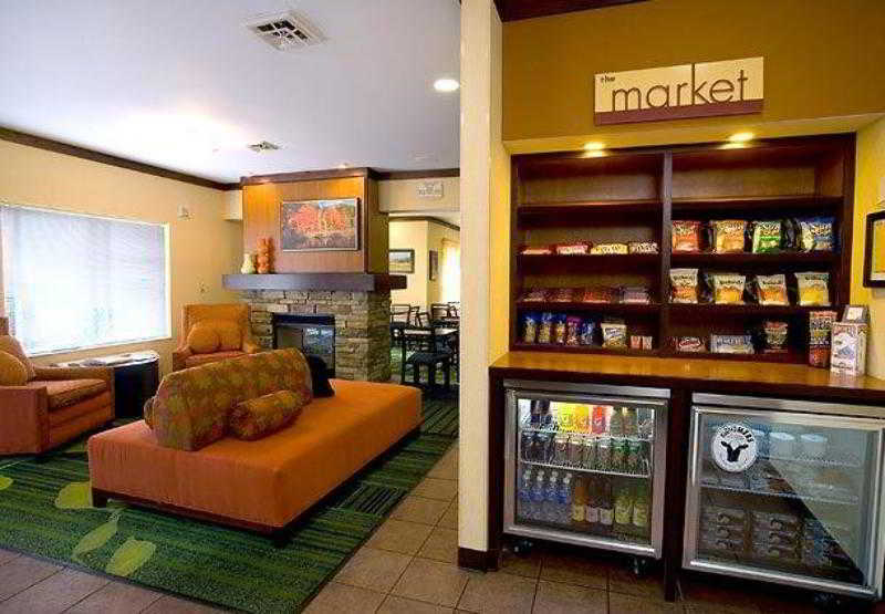 Fairfield Inn & Suites Traverse City Exterior photo